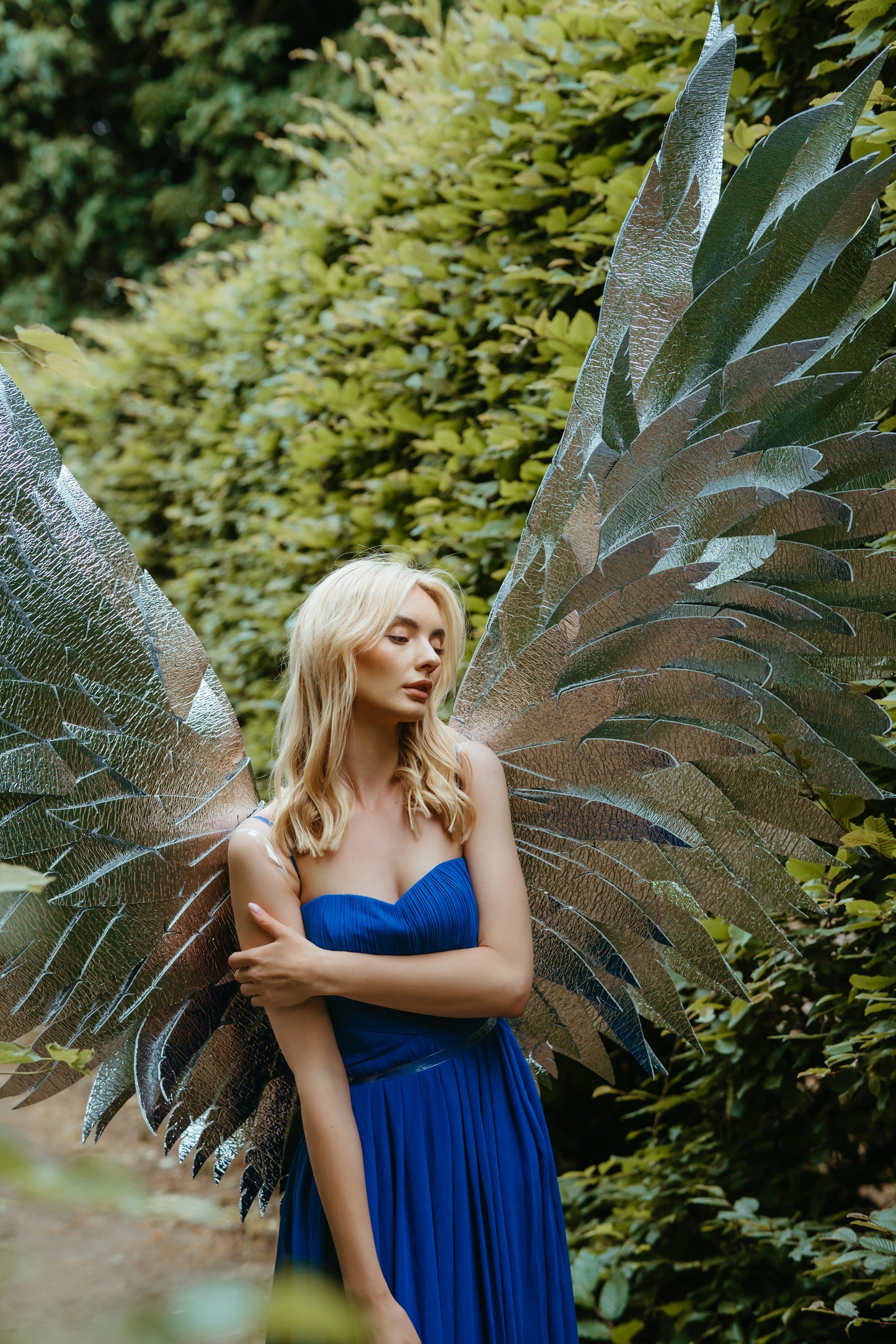 Srebrne skrzydła anioła na sesje zdjęciową "marki Bogacci"