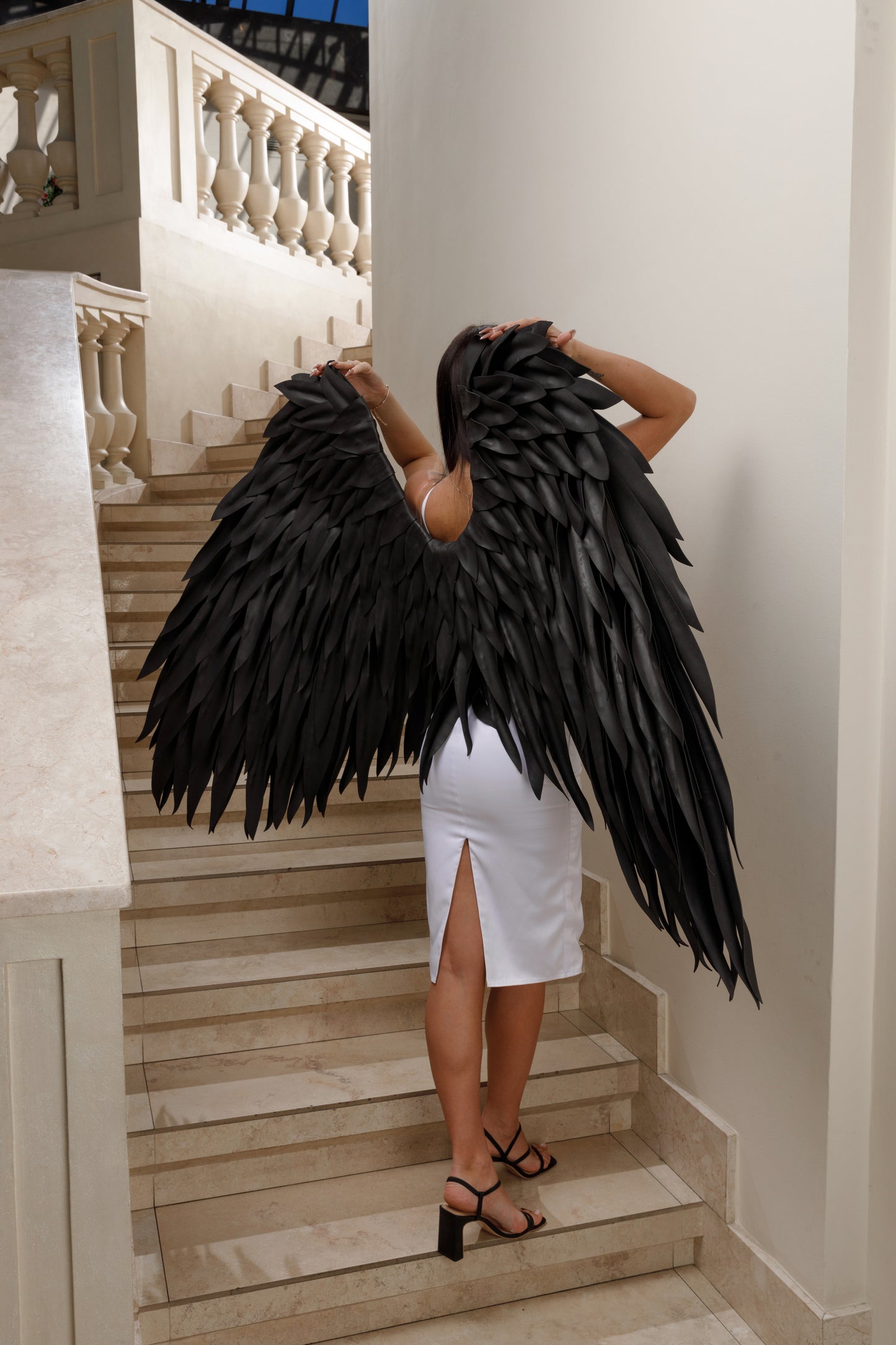 Czarne skrzydła anioła kostium do sesji zdjęciowej "marki Bogacci"