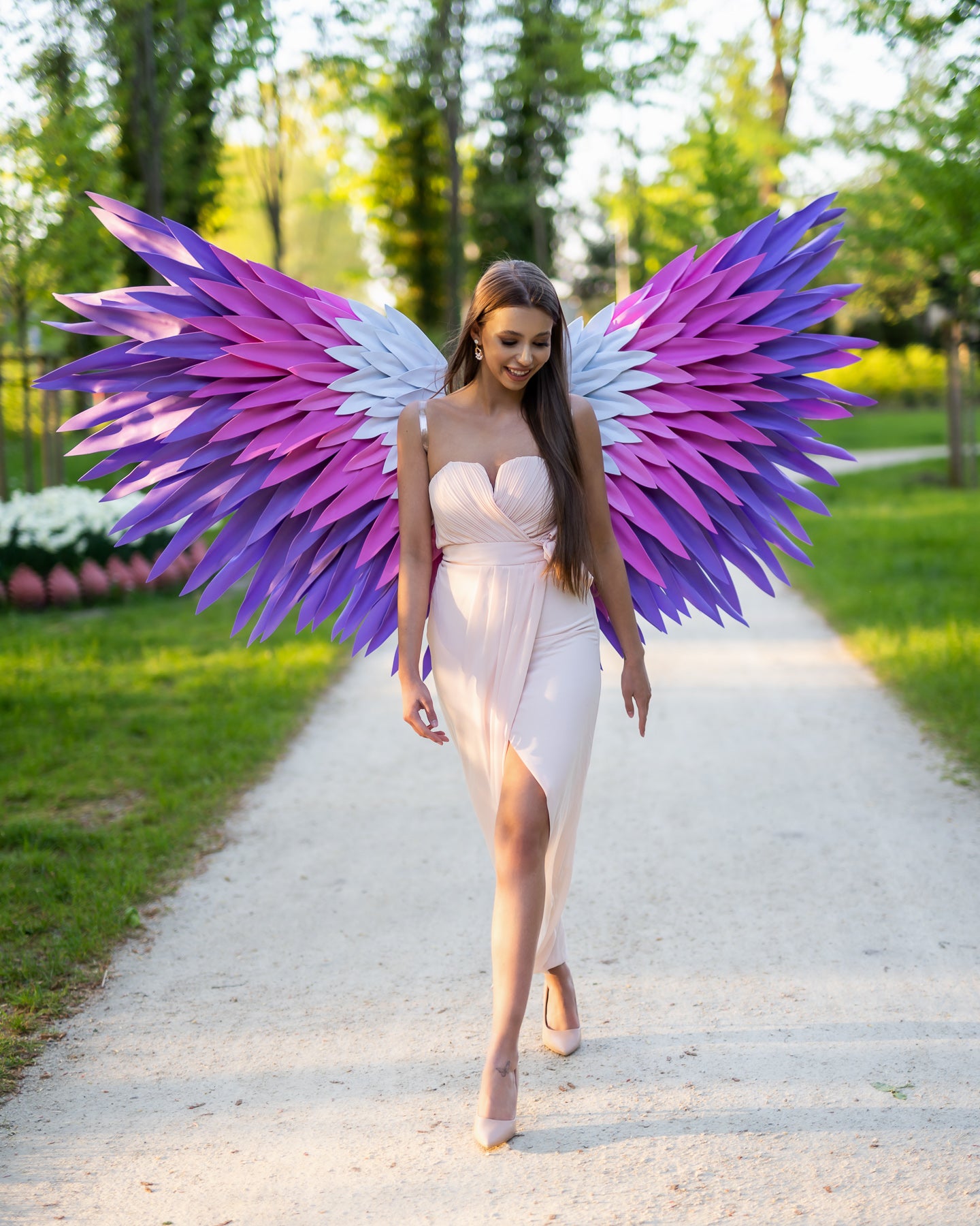Kolorowe skrzydła anioła do sesji zdjęciowej "marki Bogacci"