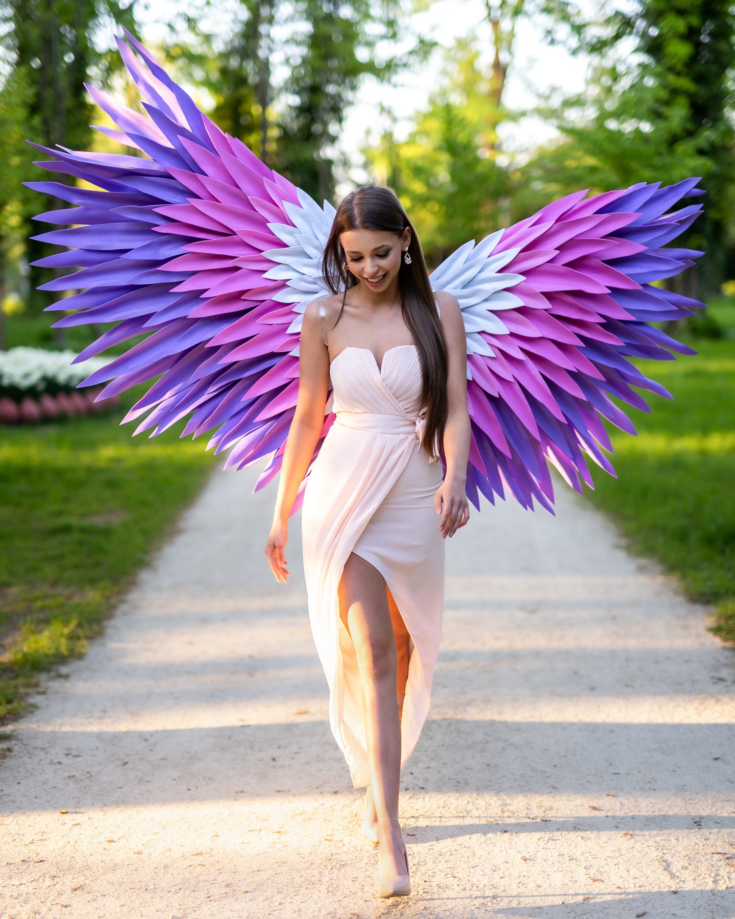 Kolorowe skrzydła anioła do sesji zdjęciowej "marki Bogacci"
